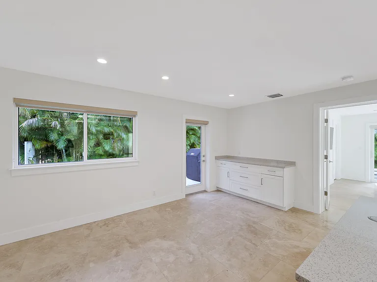 1386 S Atlantic Dr — Photo 29