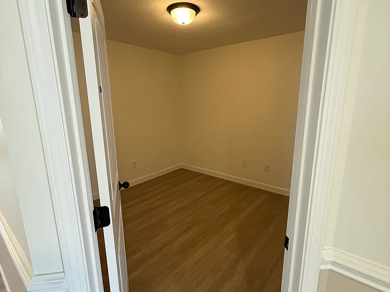 896 Bradley Dill Rd #B — Photo 2