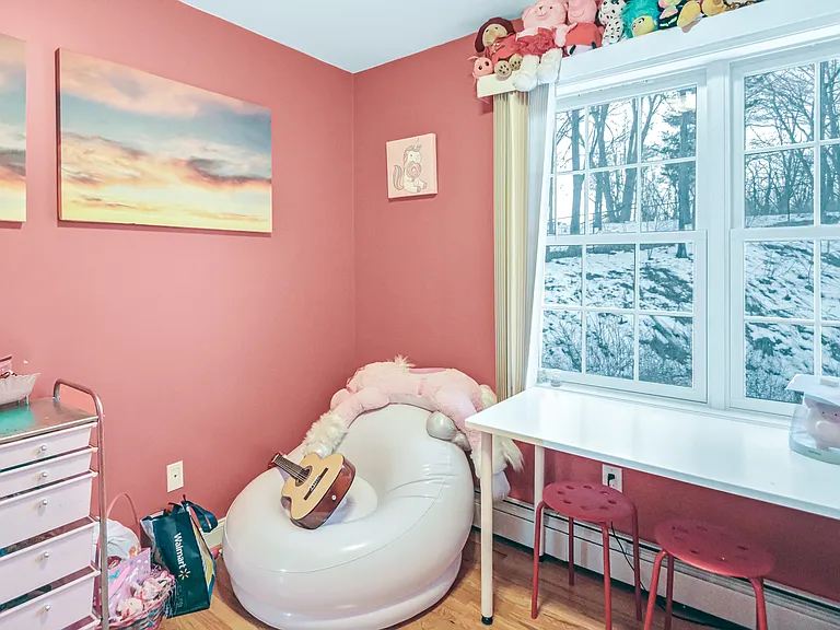 4 McNamara Dr — Photo 20