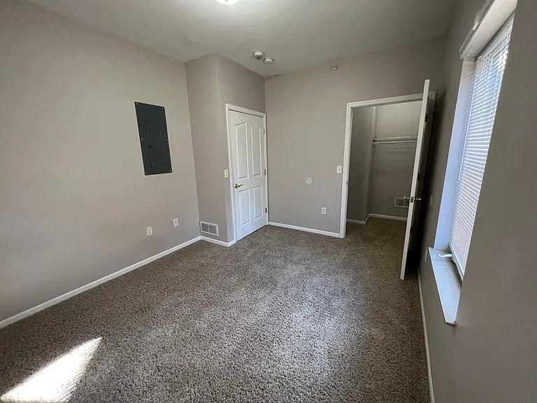 1126 Bertrand St #8 — Photo 10