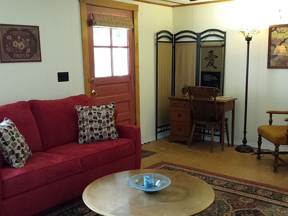 2nd image of 26 Megan Ln