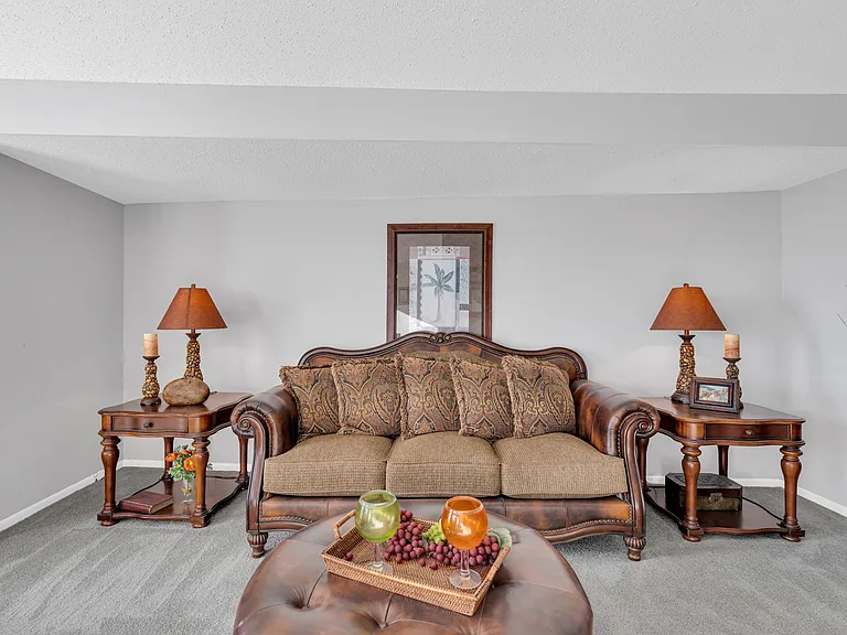 Windsong Apartments — Photo 50