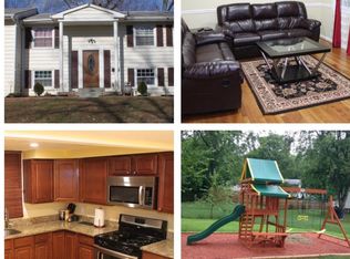 4502 Eaton Ct, Woodbridge, VA 22193