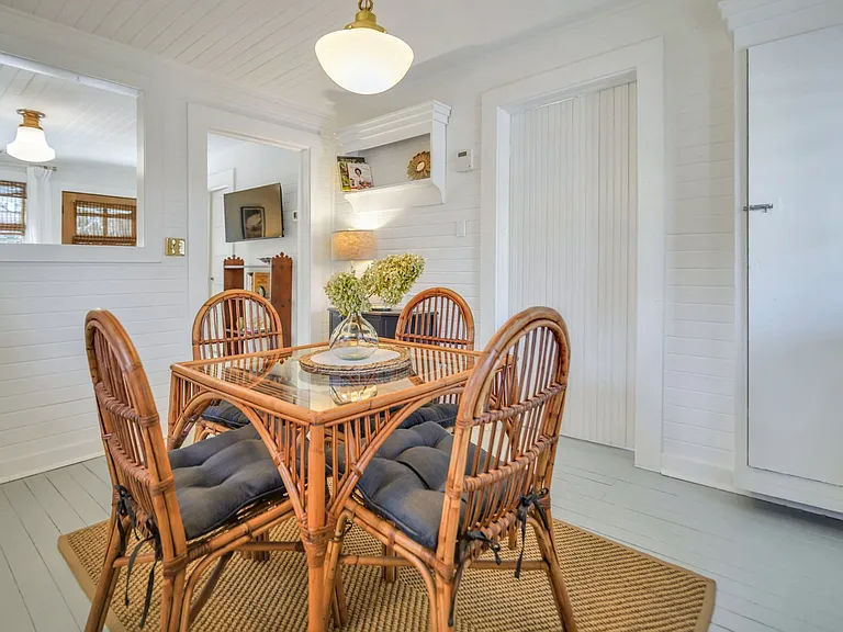 3228 Bannon Dr — Photo 17
