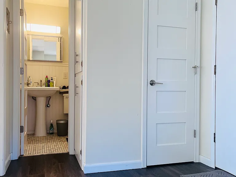 806 Franklin Ave W #206 — Photo 8