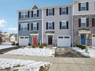 3 Limestone Blvd, Washington, NJ 07882