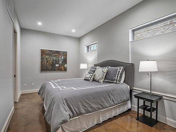 3rd image of 101 Decker Ct #703