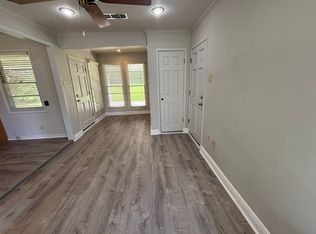 9834 Cal Rd, Baton Rouge, LA 70809