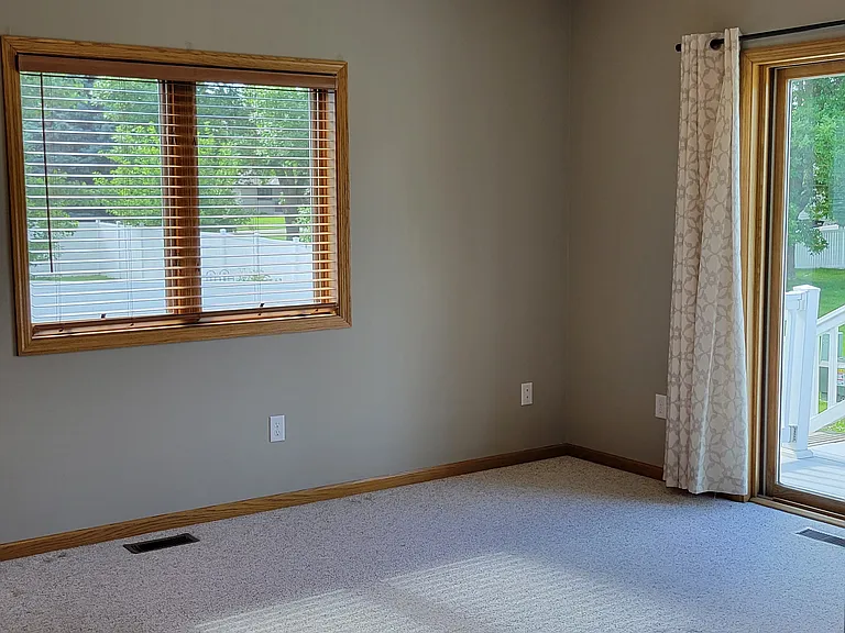 865 Cleveland Ave SW — Photo 7