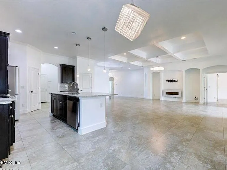 159 Senegal Dr — Photo 4