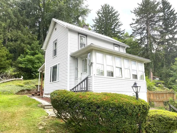1360 Saylor St, Johnstown, PA 15905