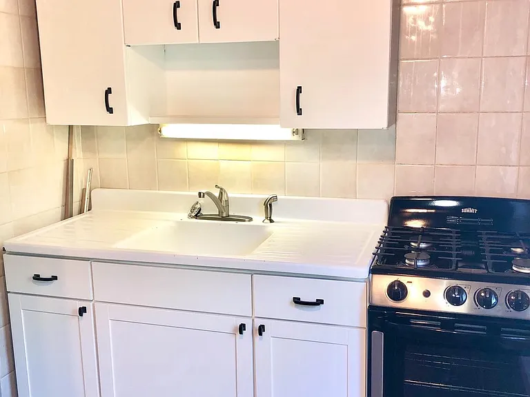 4001 Center Ave #2 — Photo 5