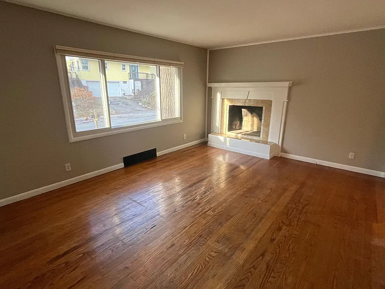 36 Rivermount Ter #A — Photo 10