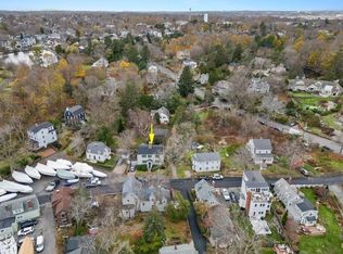 16 Beacon St, Marblehead, MA 01945