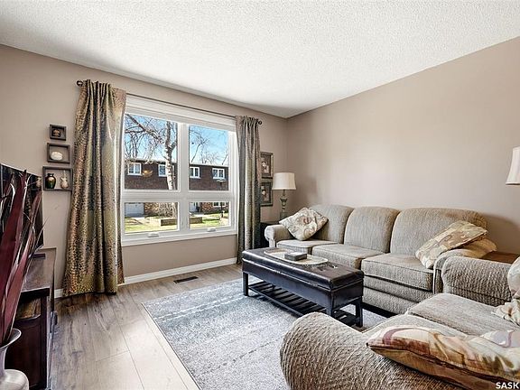 5th image of 41 Spruceview ROAD