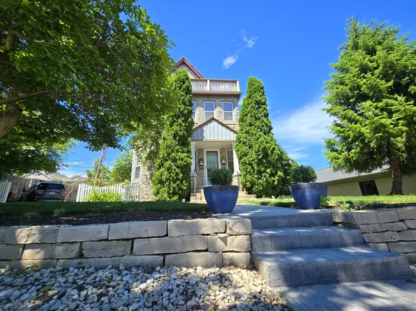 7008 W North Ave, Wauwatosa, WI 53213