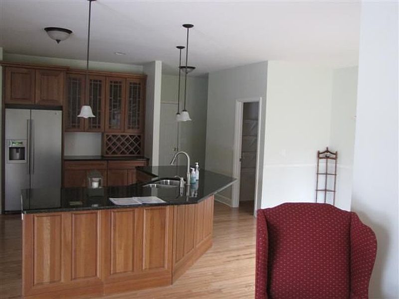 4th image of 6490 VOSBURGH Road
