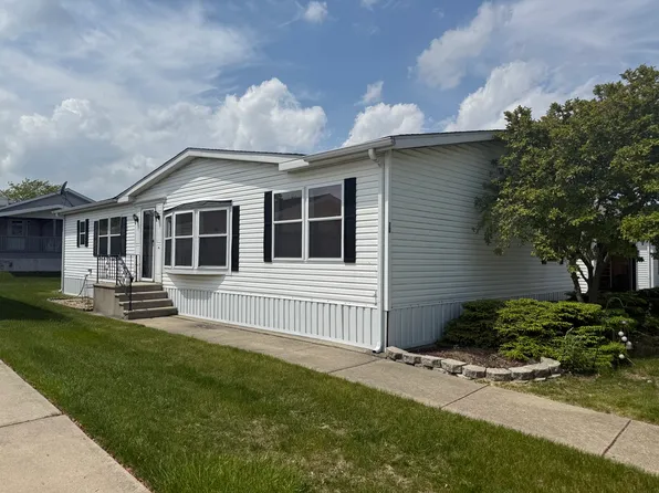 70 Begonia Dr, Matteson, IL 60443