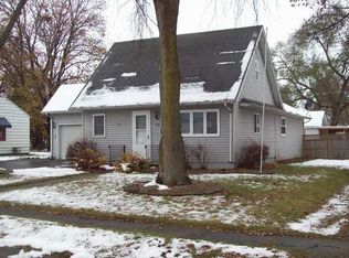 306 Depot St, Walnut, IL 61376