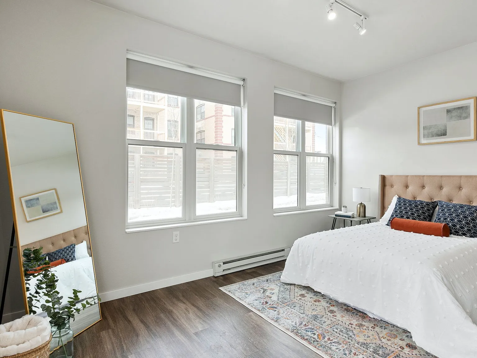 Motiv Apartments — Photo 4