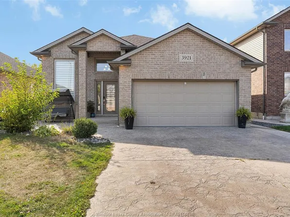 3921 Zanzibar Cres, Windsor, ON N9G 0A5