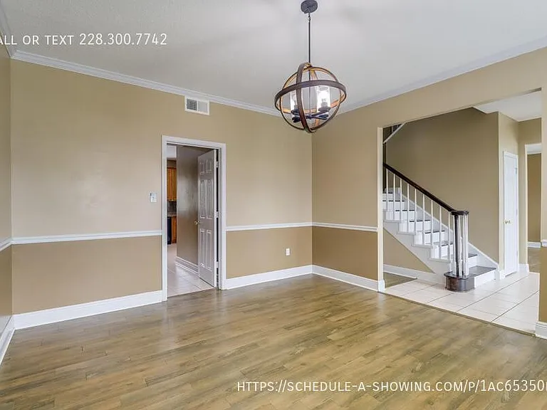 2073 Stone Bridge Dr — Photo 6