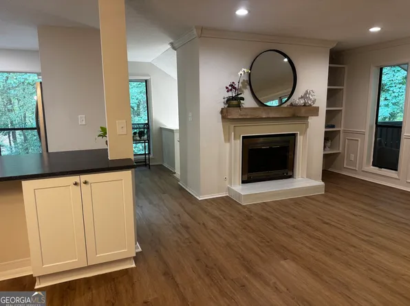 804 Woodcliff Dr, Sandy Springs, GA 30350