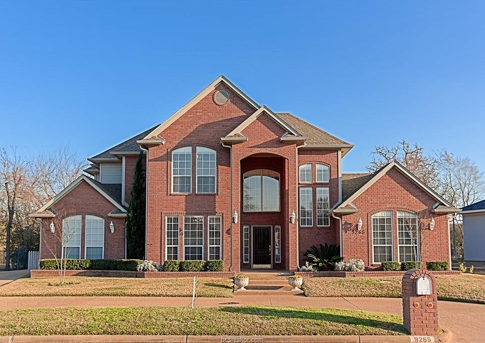 1st image of 9265 Brookwater Cir