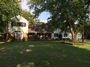 731 Holiday Ln, Claremore, OK 74017