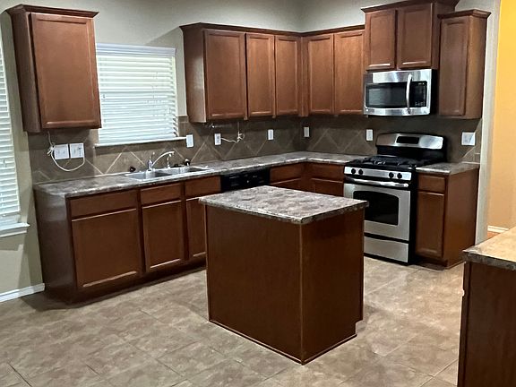 4th image of 6315 Timpson Cir