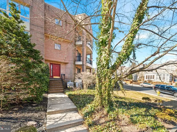 1218 Lovering Ave, Wilmington, DE 19806