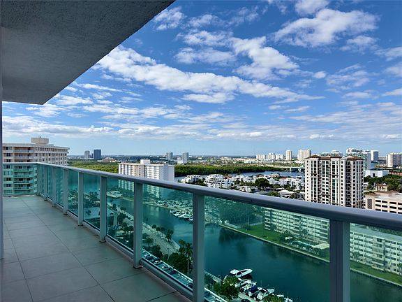2nd image of 100 Bayview Drive #PH28