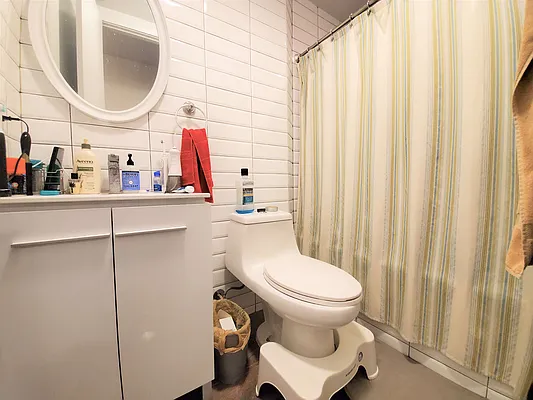 Rented by Lofts and Flats LLC | media 12
