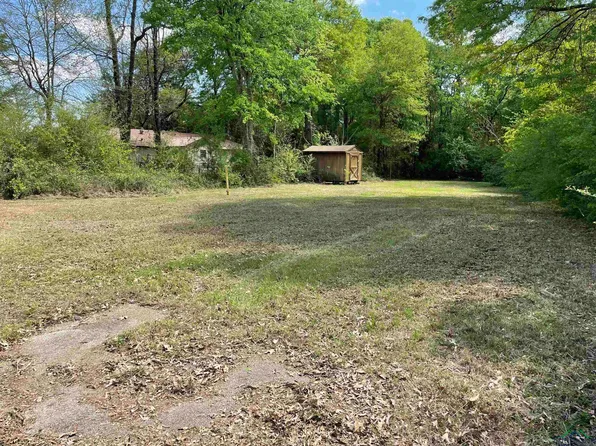 709 N Price St, Carthage, TX 75633