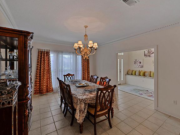 5th image of 3819 Bergerac Ln