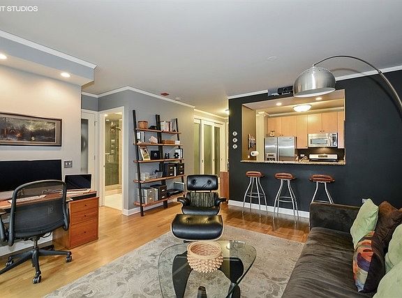 5th image of 201 N Westshore Dr APT 303