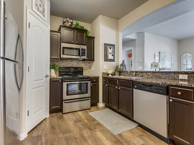 The Regency at River Valley — Photo 6