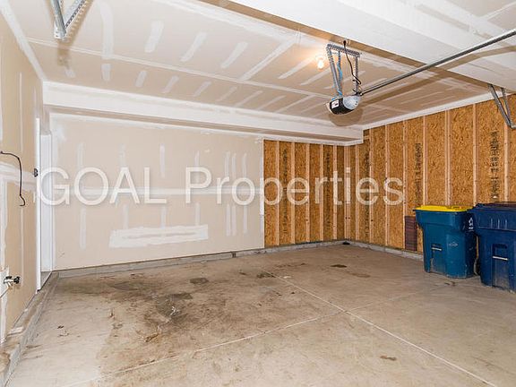3rd image of 5815 High Grass Ln