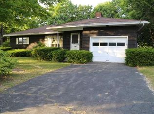 52 Peabody Ave, Manchester, NH 03109