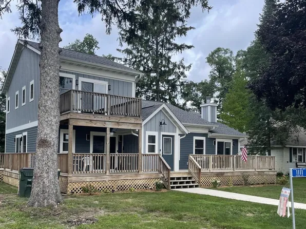 1111 Rosebud AVENUE, Twin Lakes, WI 53181