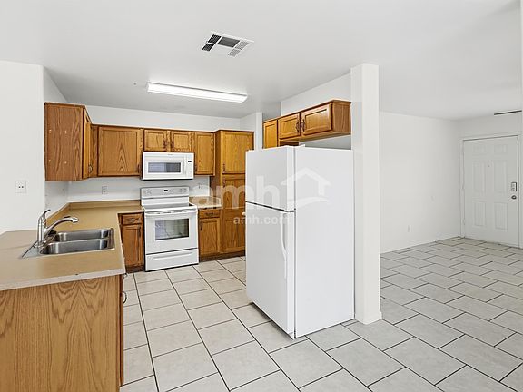 4th image of 14916 W Watson Cir