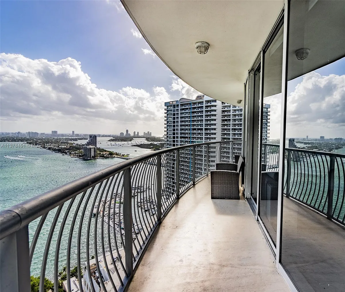 Building Photo - 1750 N Bayshore Dr #3201