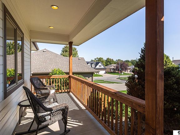5th image of 19506 Cottonwood Cir