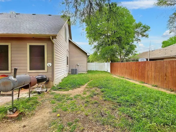 2009 Ridge View Dr, San Marcos, TX 78666