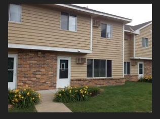 710 W Village Rd, Chanhassen, MN 55317