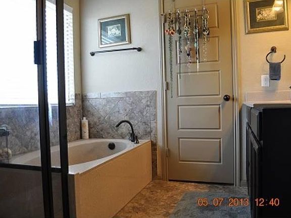 4th image of 12504 Charlies Ln