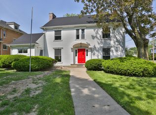 417 N Main St, Crown Point, IN 46307