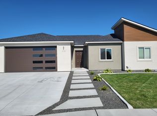 613 Caridad Ct, Pasco, WA 99301