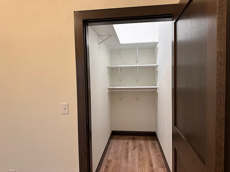 Walk in closet