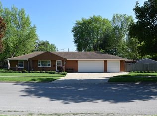 719 Ford Ave, Elgin, IL 60120